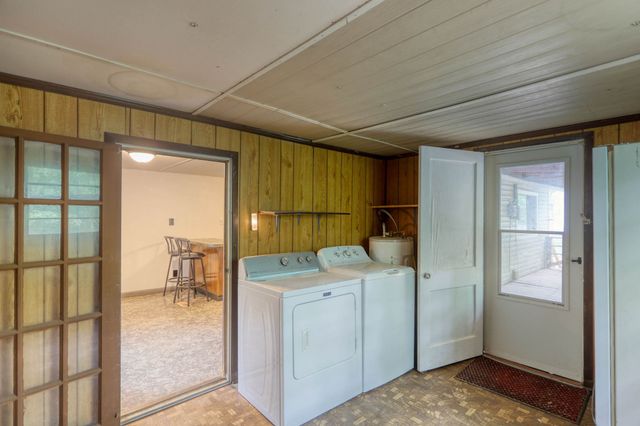 1061 Northfork Dr, W, Ashland City, TN 37015