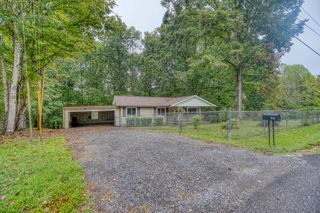 1061 Northfork Dr, W, Ashland City, TN 37015