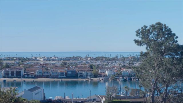 2212 Cliff Drive, Newport Beach, CA 92663