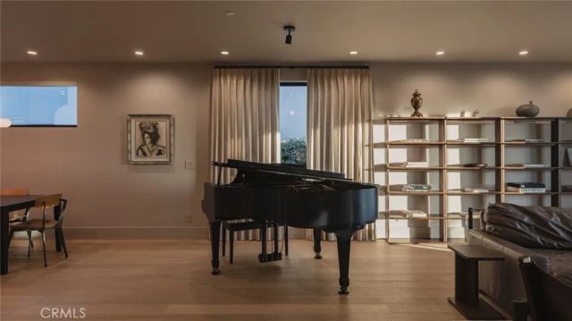 2212 Cliff Drive, Newport Beach, CA 92663