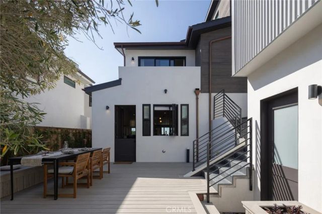 2212 Cliff Drive, Newport Beach, CA 92663