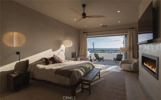 2212 Cliff Drive, Newport Beach, CA 92663