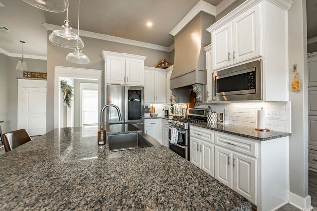 43 Wellington Place, Cabot, AR 72023