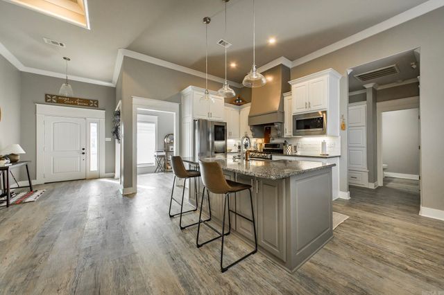 43 Wellington Place, Cabot, AR 72023