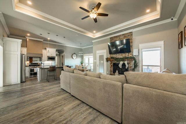 43 Wellington Place, Cabot, AR 72023