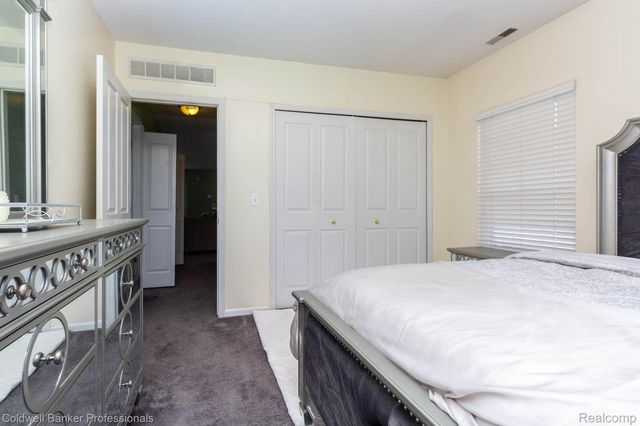 25508 Saint James, Southfield, MI 48075