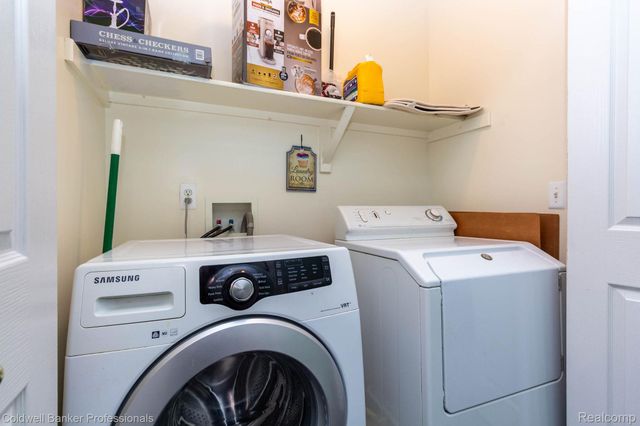 25508 Saint James, Southfield, MI 48075