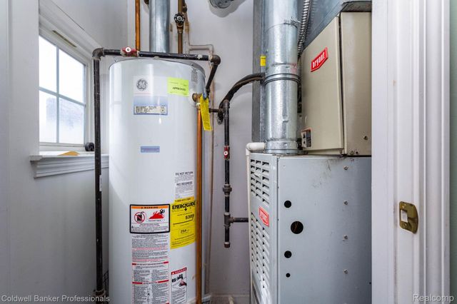 25508 Saint James, Southfield, MI 48075