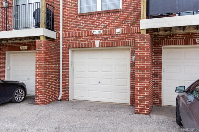 25508 Saint James, Southfield, MI 48075