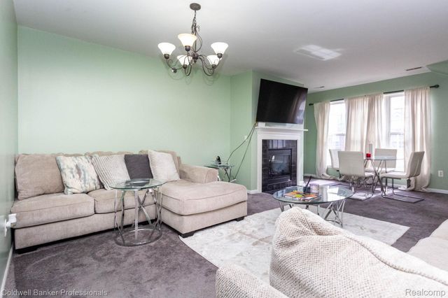 25508 Saint James, Southfield, MI 48075