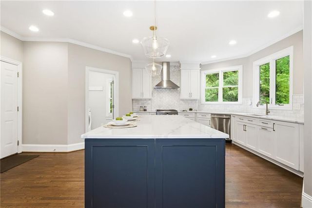 2704 Riderwood Place NE, Marietta, GA 30062