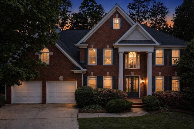 2704 Riderwood Place NE, Marietta, GA 30062