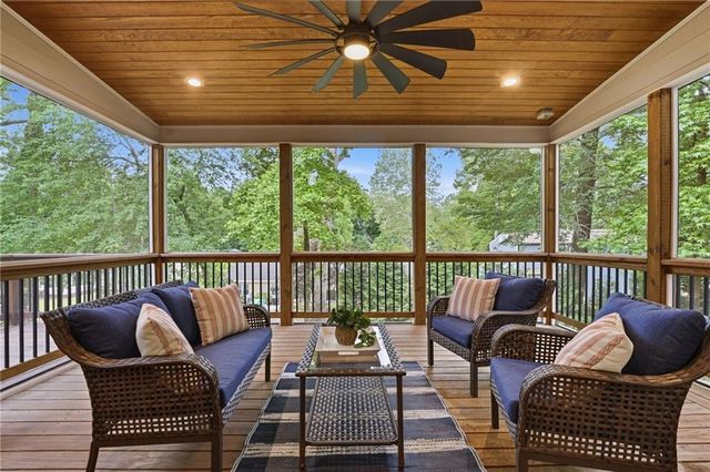 2704 Riderwood Place NE, Marietta, GA 30062