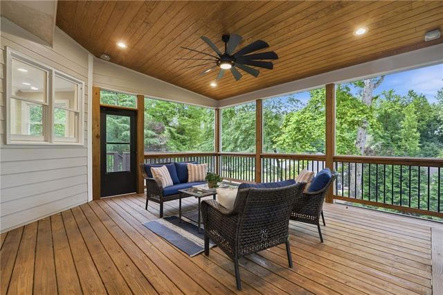 2704 Riderwood Place NE, Marietta, GA 30062