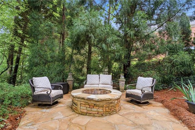 2704 Riderwood Place NE, Marietta, GA 30062