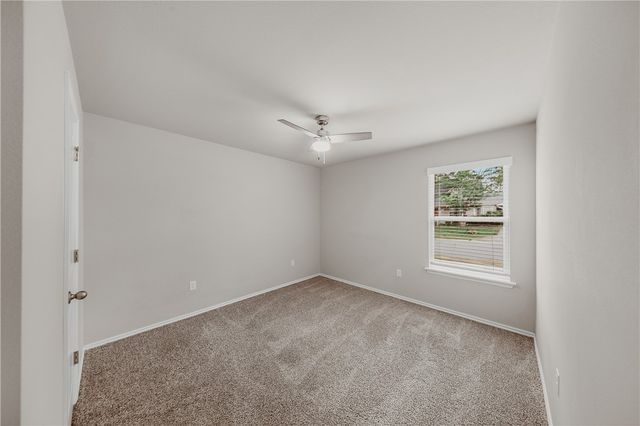 806 Comanche Drive, Gentry, AR 72734