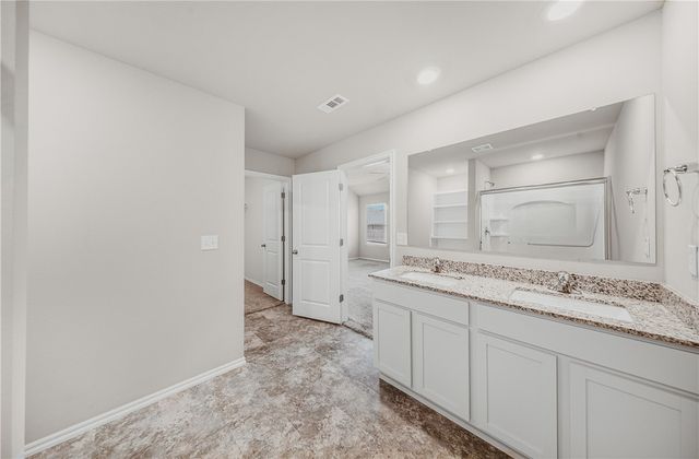 806 Comanche Drive, Gentry, AR 72734