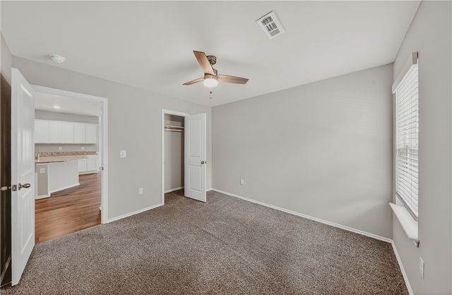 806 Comanche Drive, Gentry, AR 72734