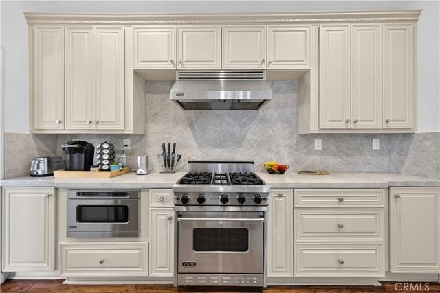 515 N Crescent Heights, Los Angeles, CA 90048