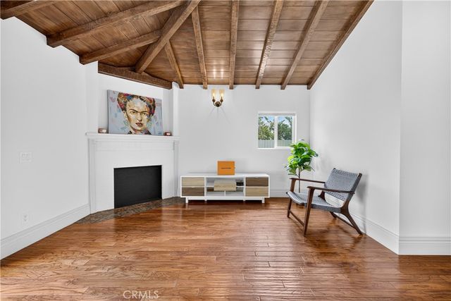 515 N Crescent Heights, Los Angeles, CA 90048