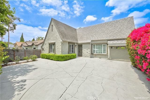 515 N Crescent Heights, Los Angeles, CA 90048