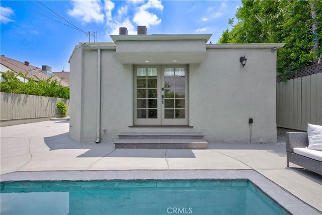 515 N Crescent Heights, Los Angeles, CA 90048