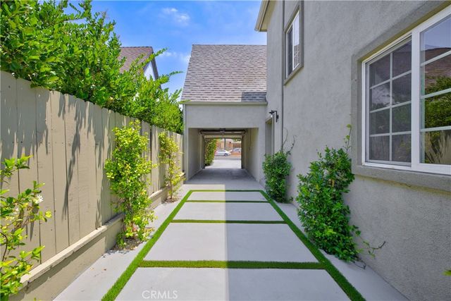 515 N Crescent Heights, Los Angeles, CA 90048