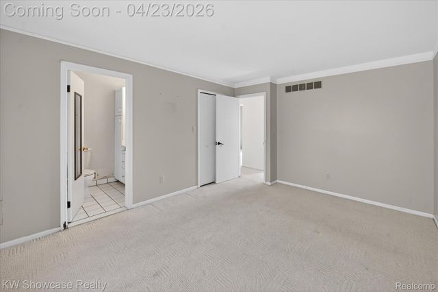 1584 Chanticlair Circle, Wixom, MI 48393