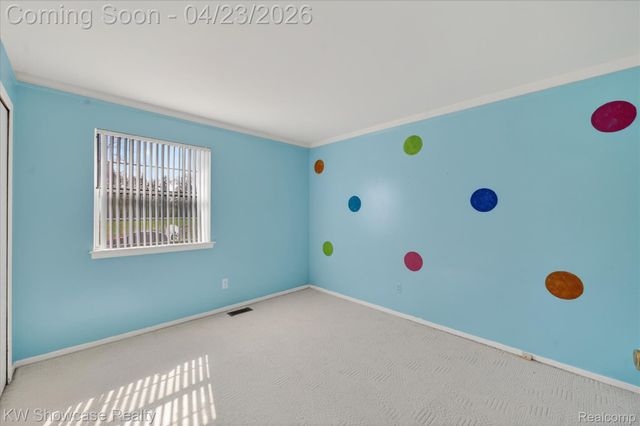 1584 Chanticlair Circle, Wixom, MI 48393