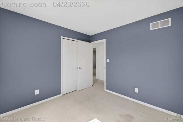 1584 Chanticlair Circle, Wixom, MI 48393