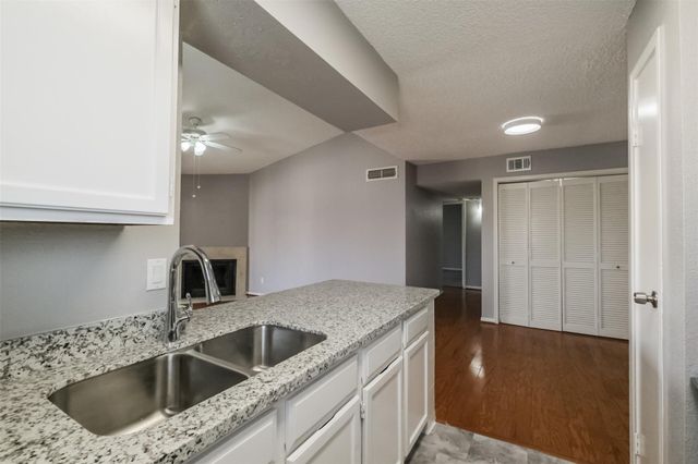 3100 Jeanetta Street 1204, Houston, TX 77063