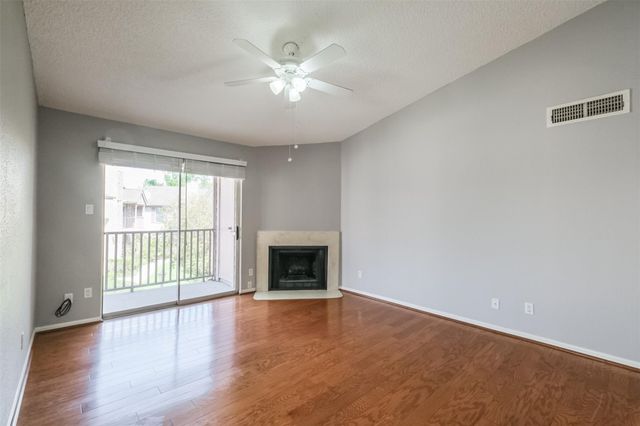 3100 Jeanetta Street 1204, Houston, TX 77063