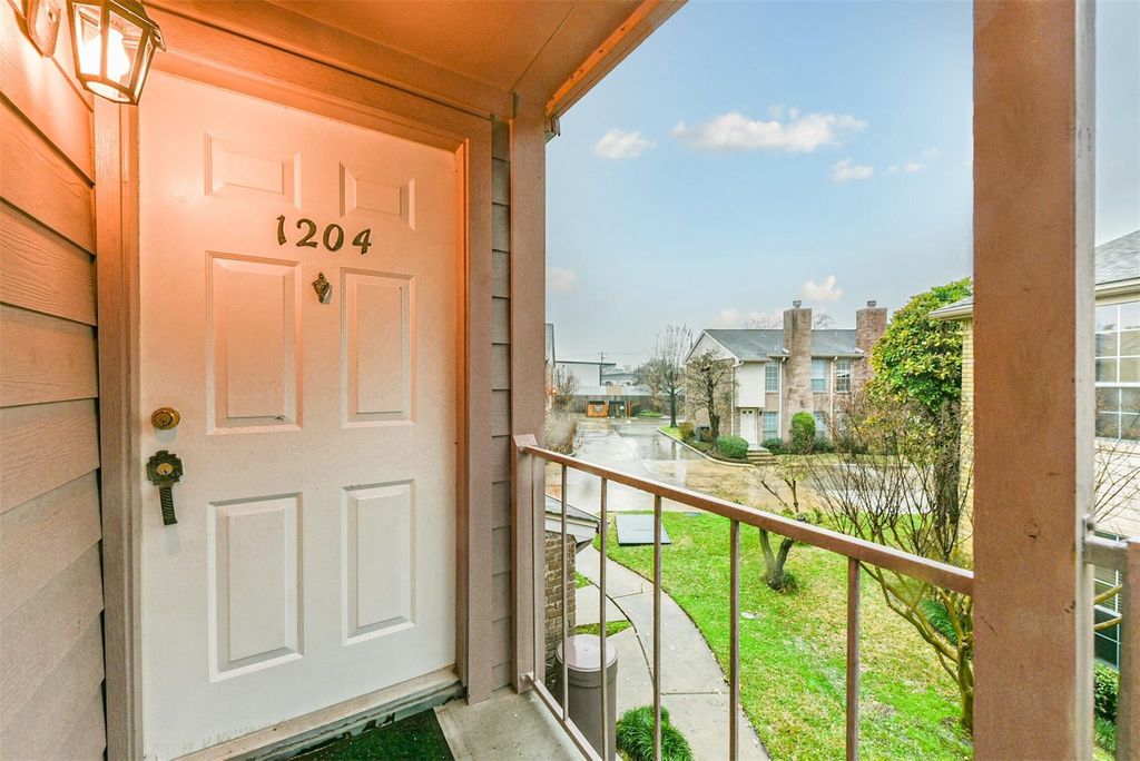 3100 Jeanetta Street 1204, Houston, TX 77063