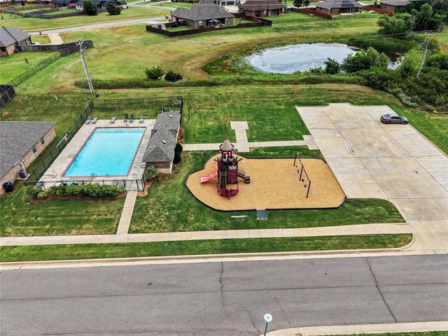 11116 NW 97th Street, Yukon, OK 73099