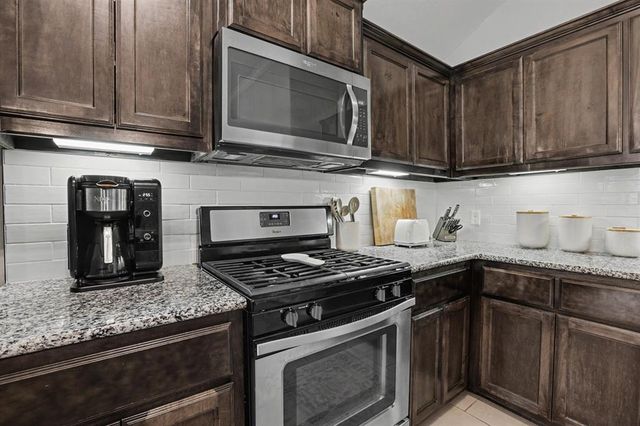 11116 NW 97th Street, Yukon, OK 73099