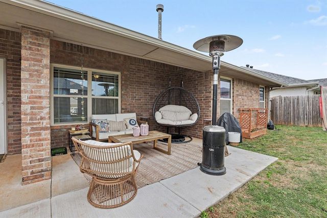 11116 NW 97th Street, Yukon, OK 73099