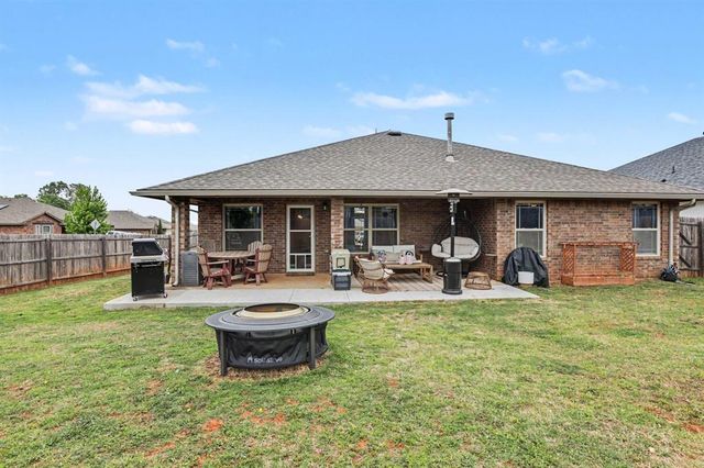 11116 NW 97th Street, Yukon, OK 73099