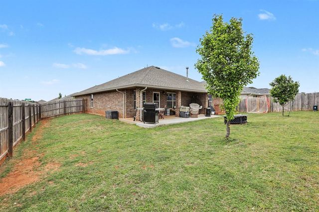 11116 NW 97th Street, Yukon, OK 73099
