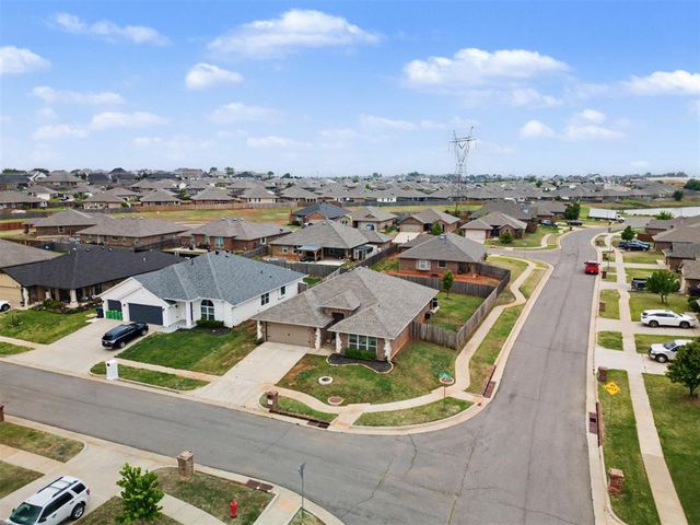 11116 NW 97th Street, Yukon, OK 73099