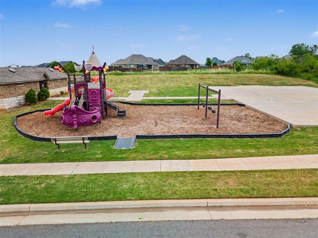 11116 NW 97th Street, Yukon, OK 73099