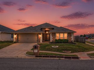 11116 NW 97th Street, Yukon, OK 73099
