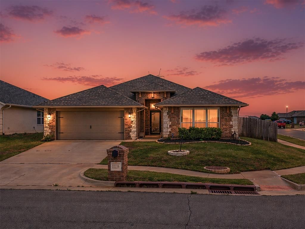 11116 NW 97th Street, Yukon, OK 73099