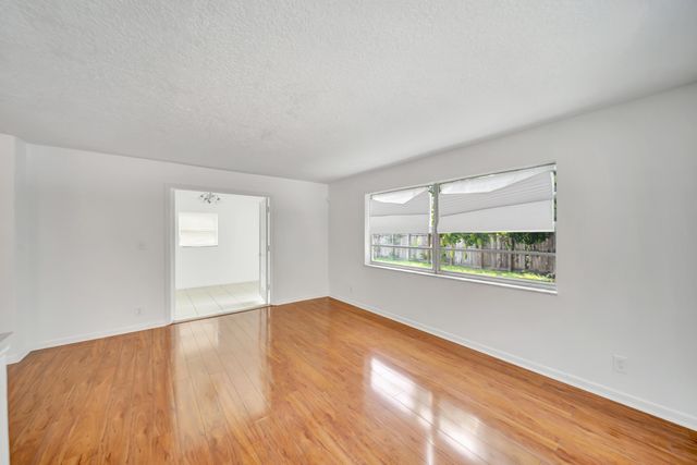 3821 NE 16th Avenue, Oakland Park, FL 33334