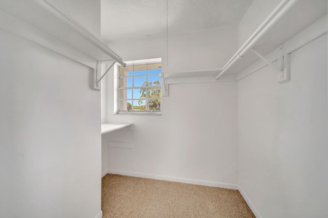 3821 NE 16th Avenue, Oakland Park, FL 33334