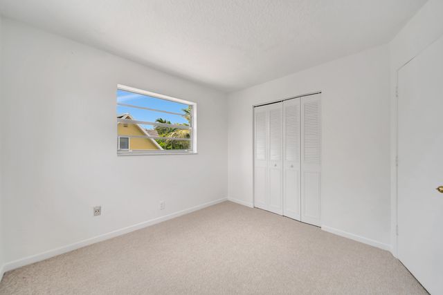 3821 NE 16th Avenue, Oakland Park, FL 33334