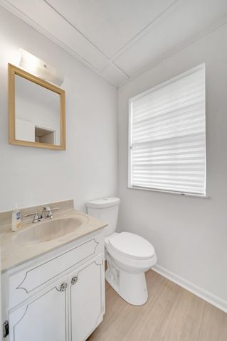 3821 NE 16th Avenue, Oakland Park, FL 33334
