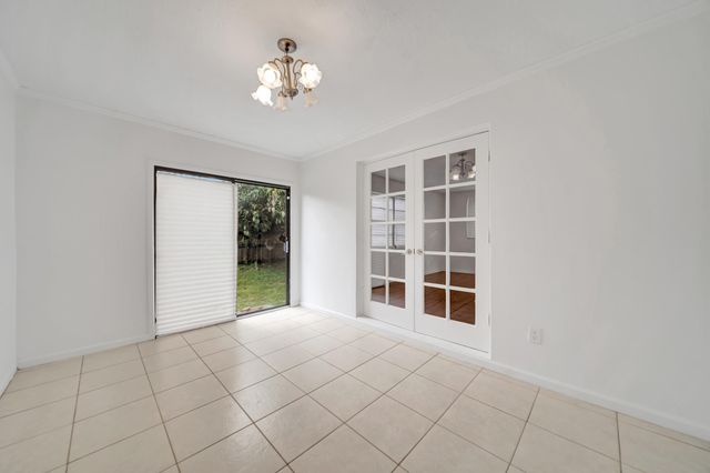 3821 NE 16th Avenue, Oakland Park, FL 33334