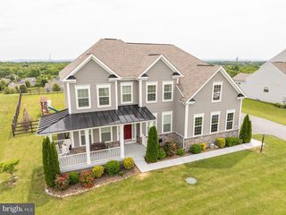 725 HOLLAND DRIVE, Martinsburg, WV 25403