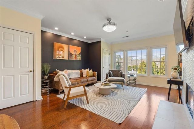 3636 Habersham Road NW 2404, Atlanta, GA 30305