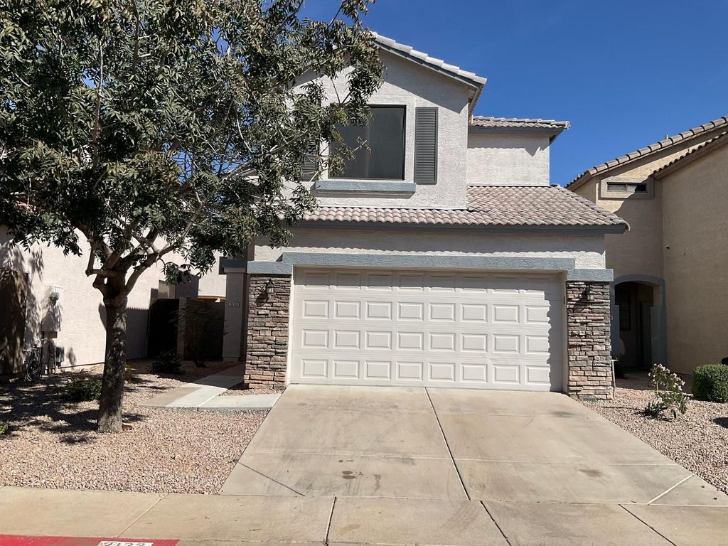 2133 N 29th Place, Mesa, AZ 85213